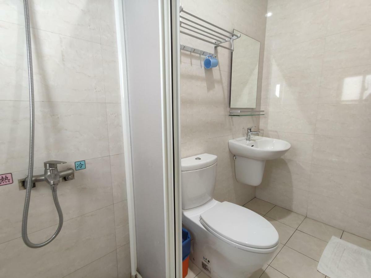 Feng Homestay Zhongpu Esterno foto