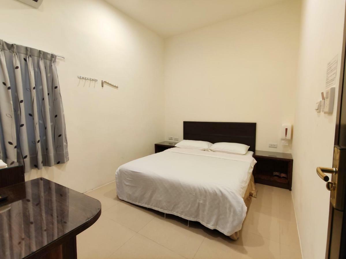 Feng Homestay Zhongpu Esterno foto