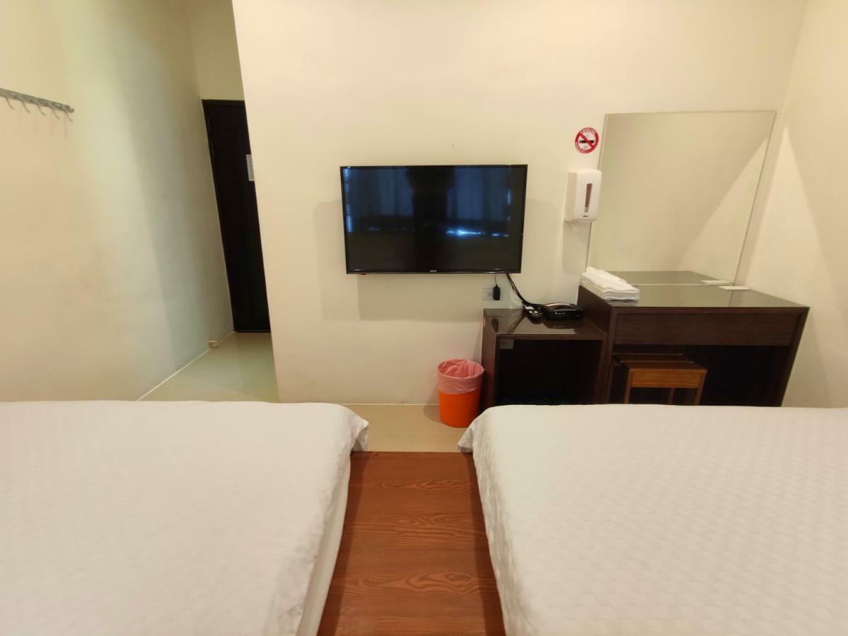 Feng Homestay Zhongpu Esterno foto