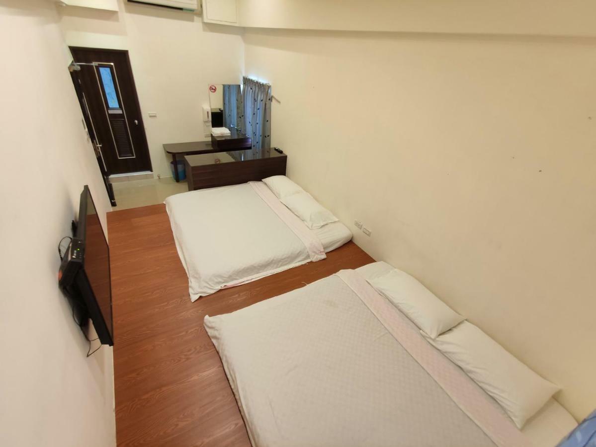 Feng Homestay Zhongpu Esterno foto